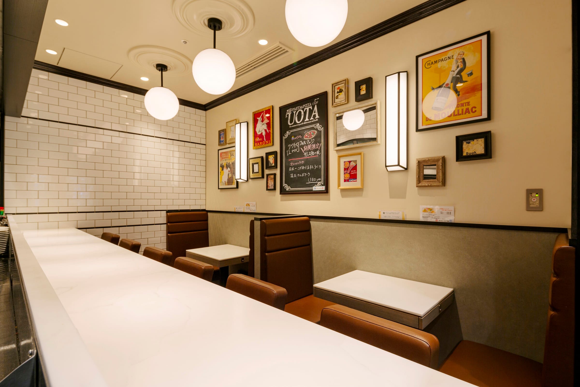 Staron Morning Sky (VM114) counter in a restaurant interior